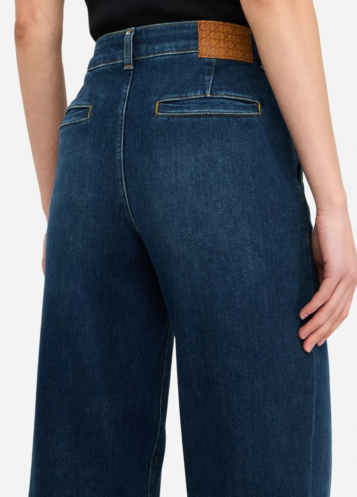 Jeans flare a vita alta