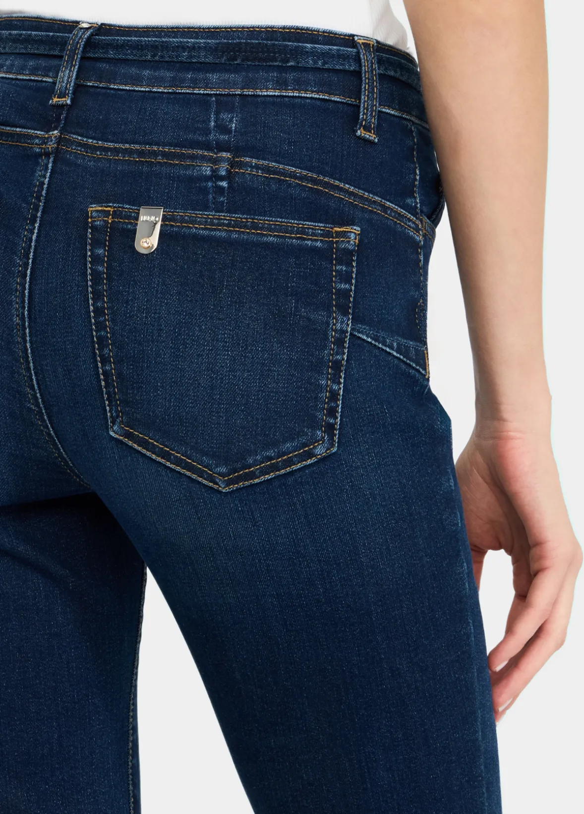 Jeans flare con cintura