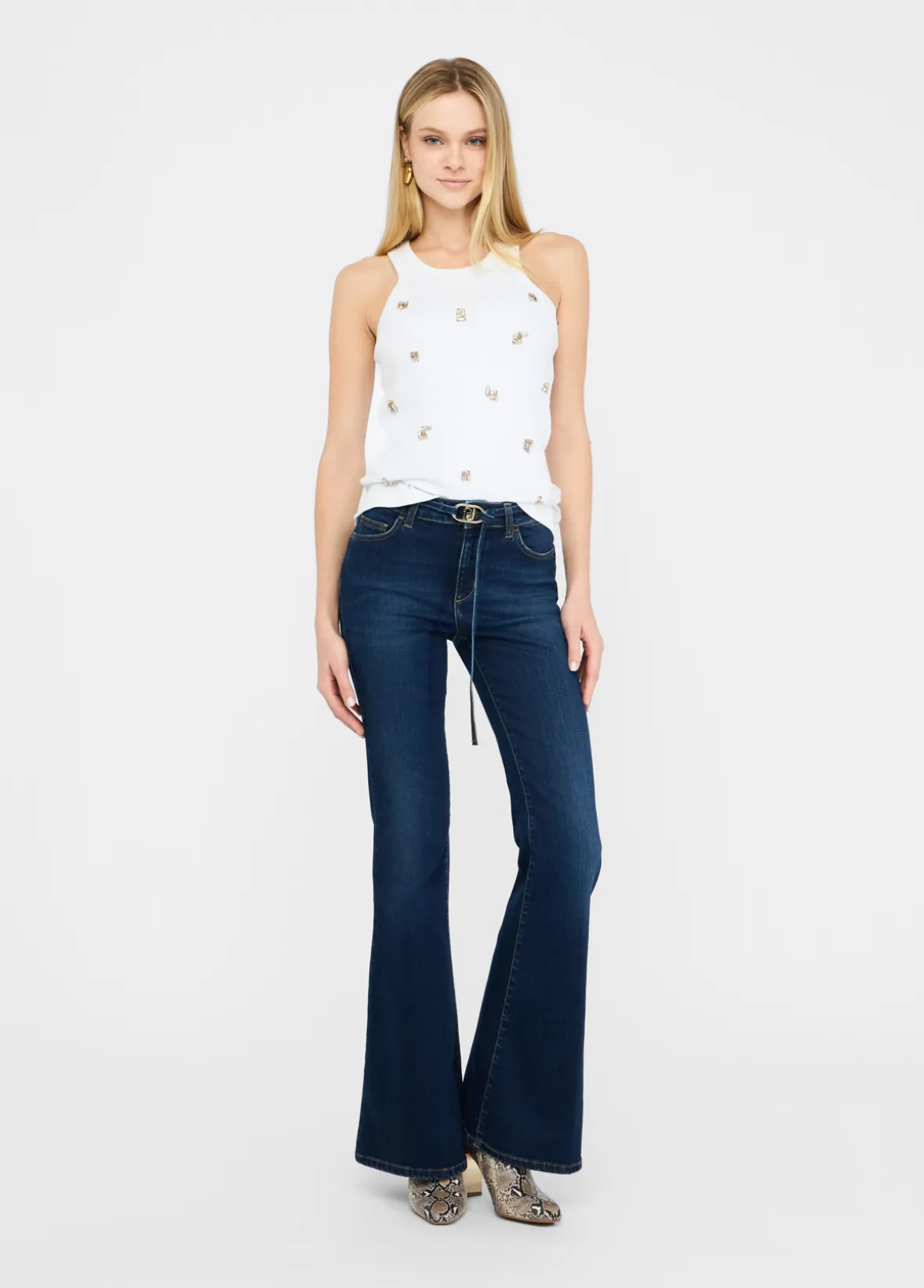 Jeans flare con cintura
