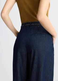 Jeans flare con pinces