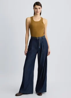Jeans flare con pinces