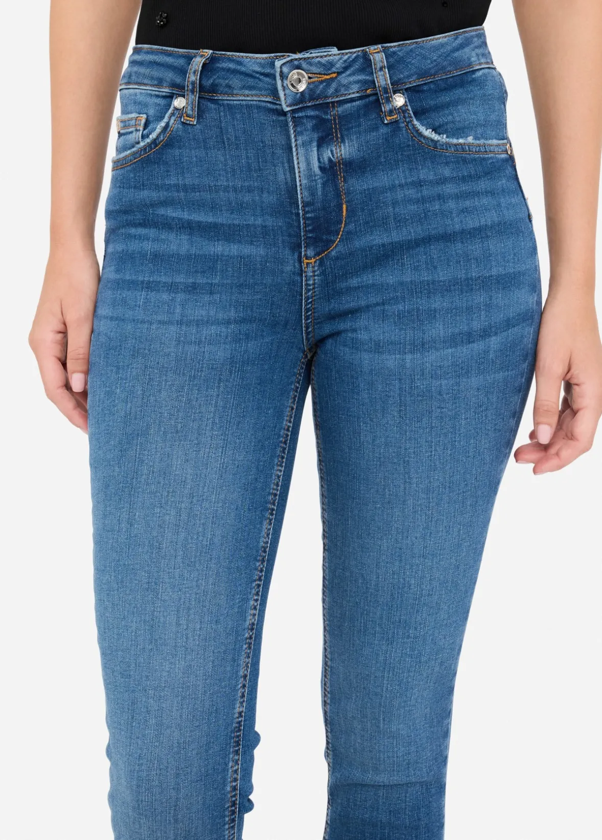 Jeans skinny a vita alta