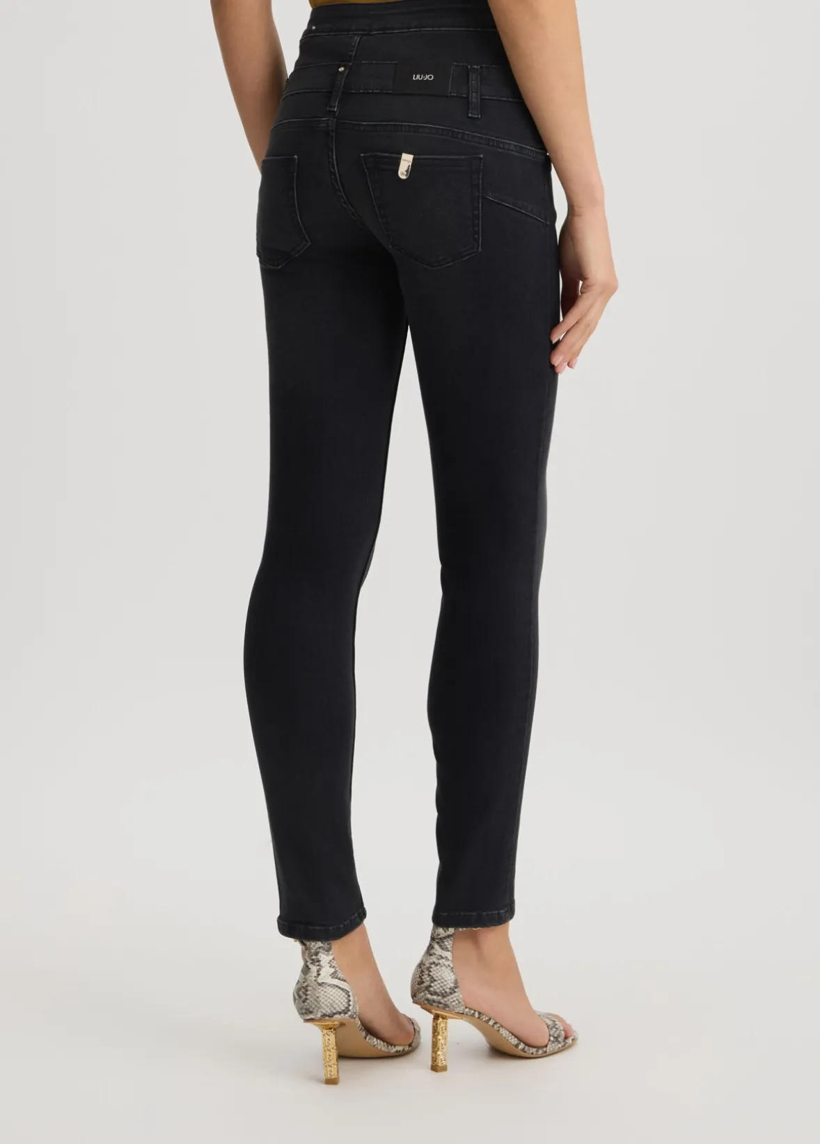 Jeans skinny a vita alta