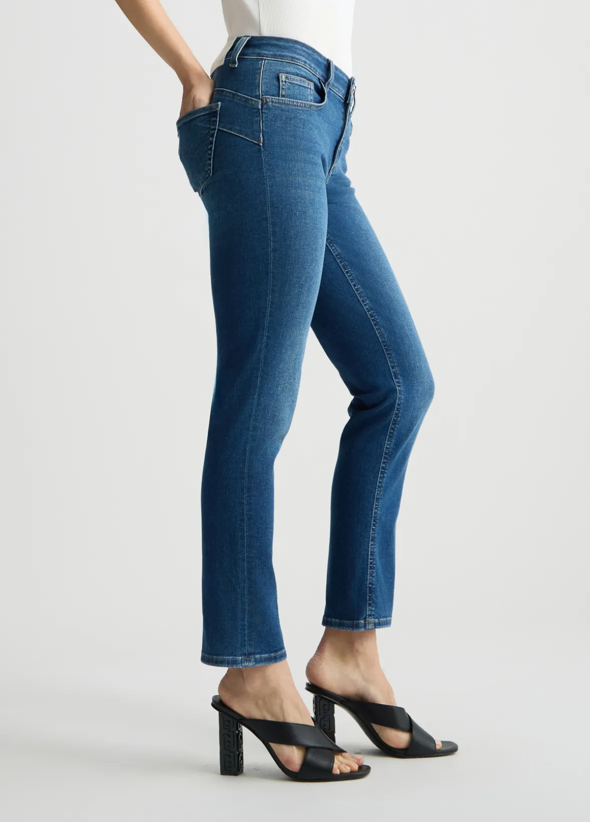 Jeans skinny con risvolto