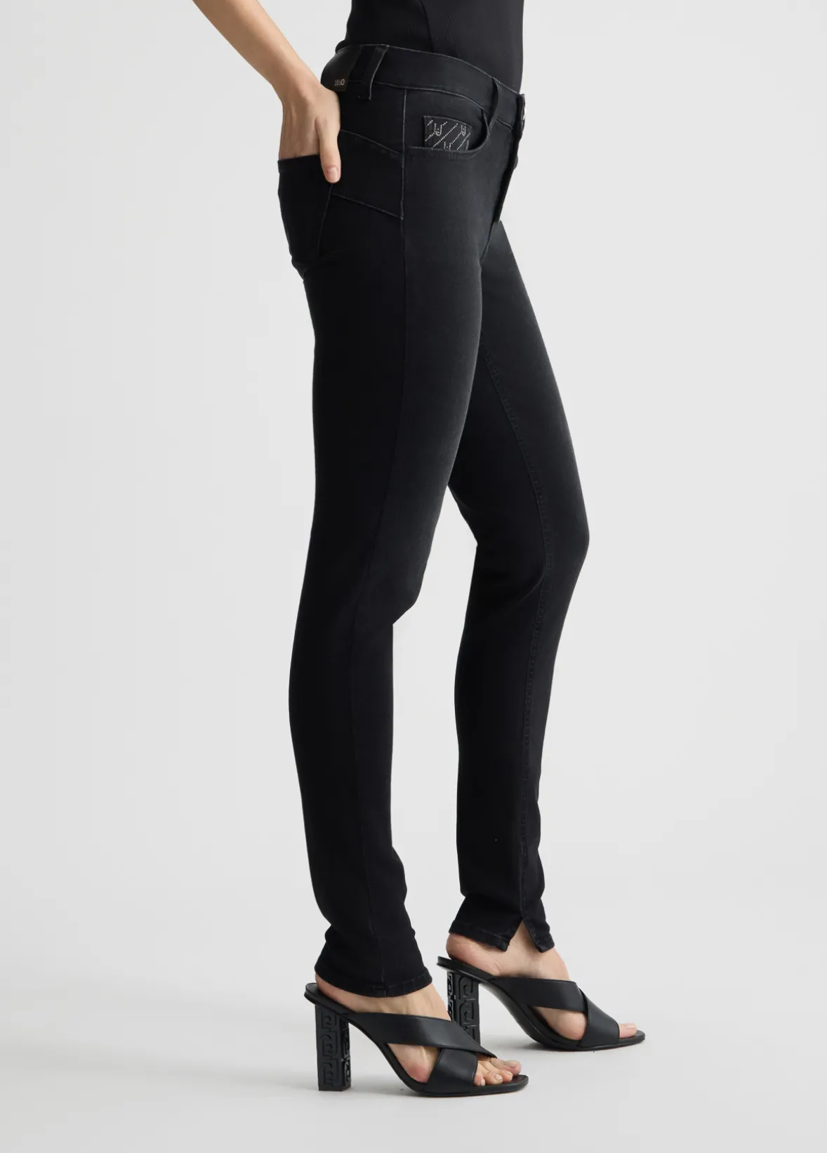Jeans skinny con spacchetti
