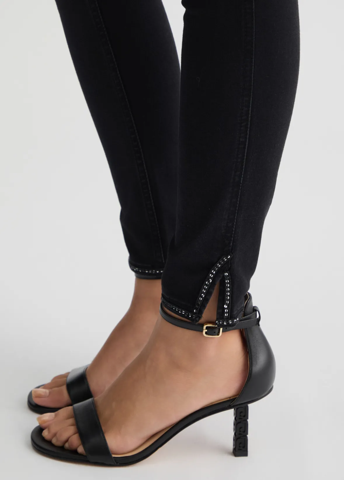 Jeans skinny con spacchetto