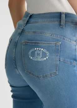 Jeans slim a vita alta