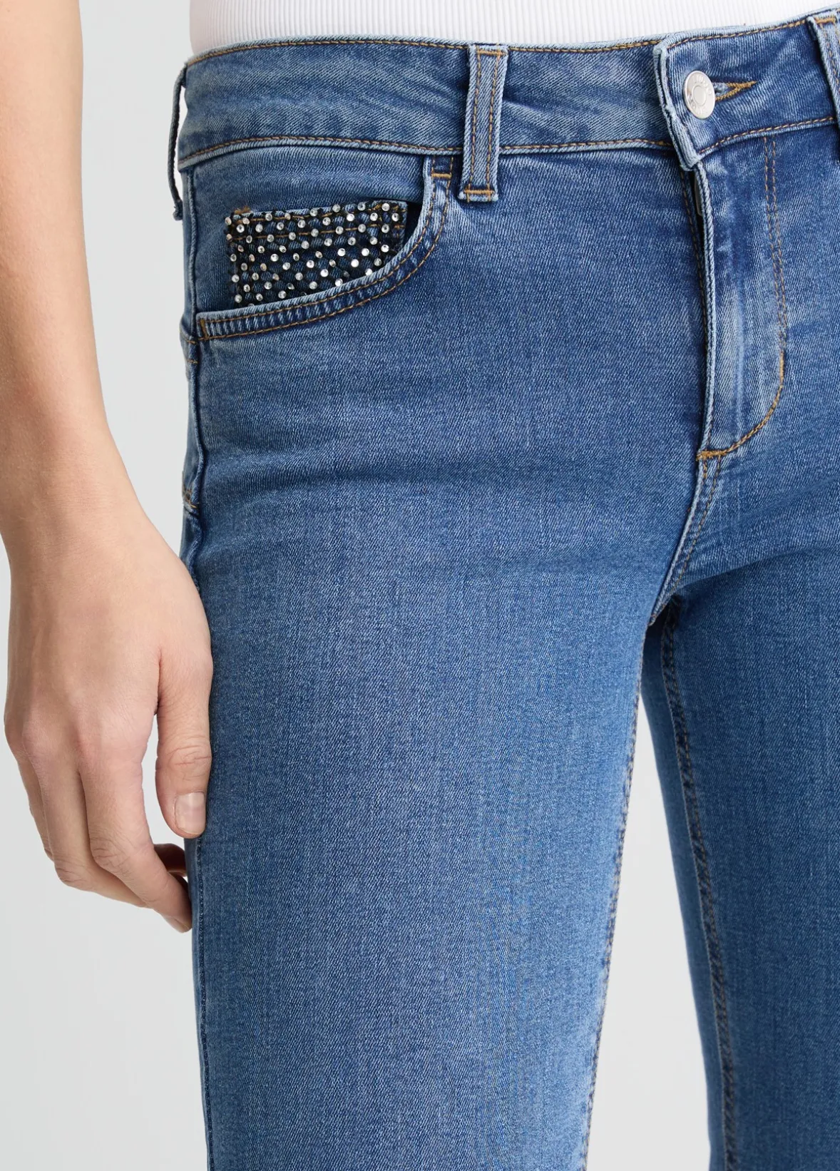 Jeans slim fit con strass