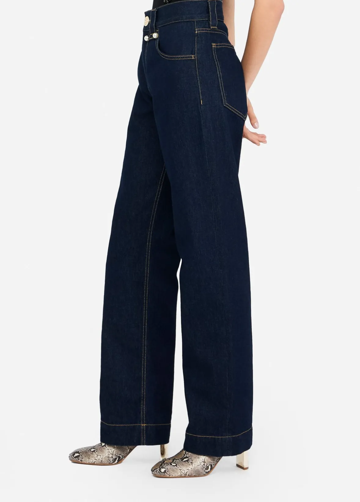 Jeans straight con perle gioiello