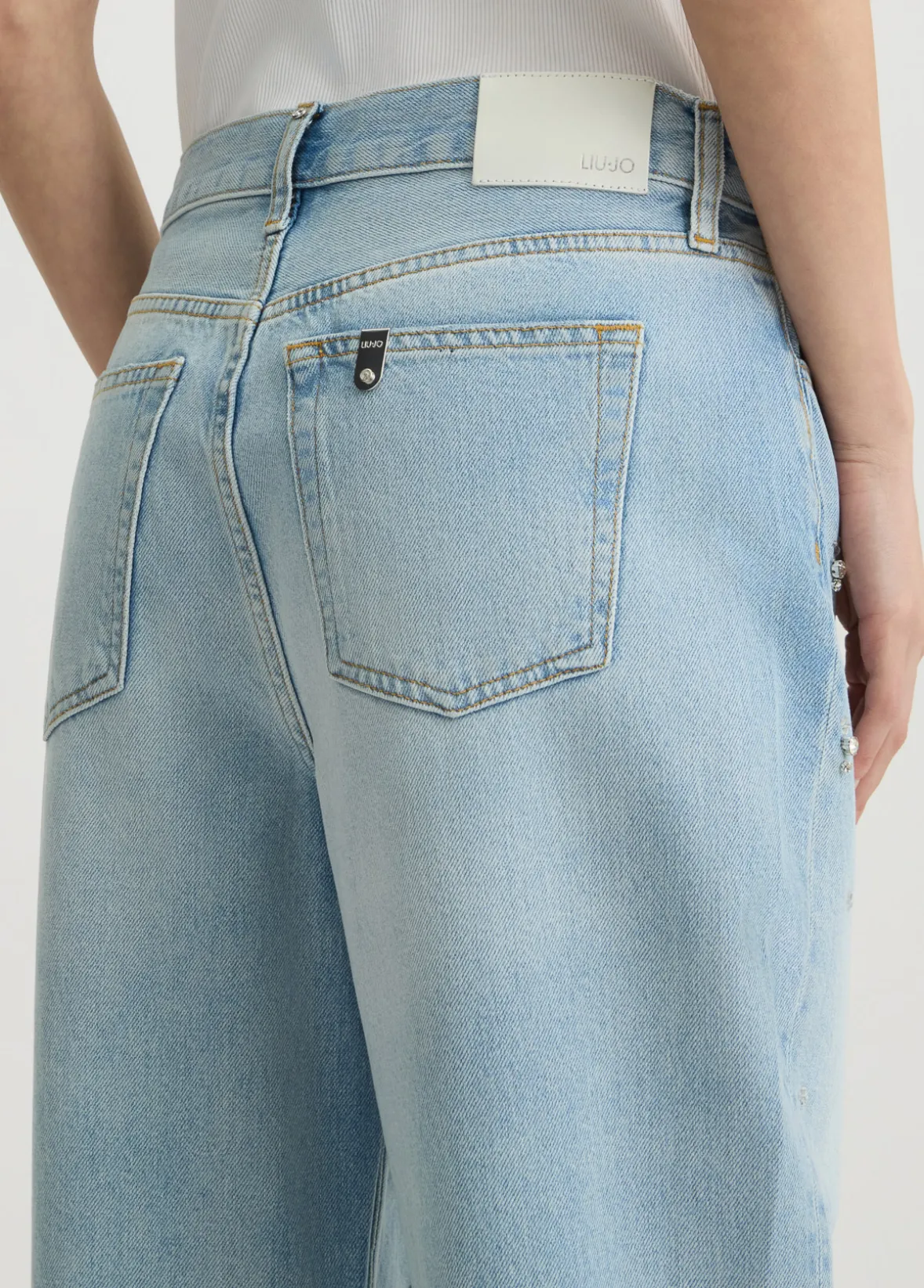 Jeans straight con strass