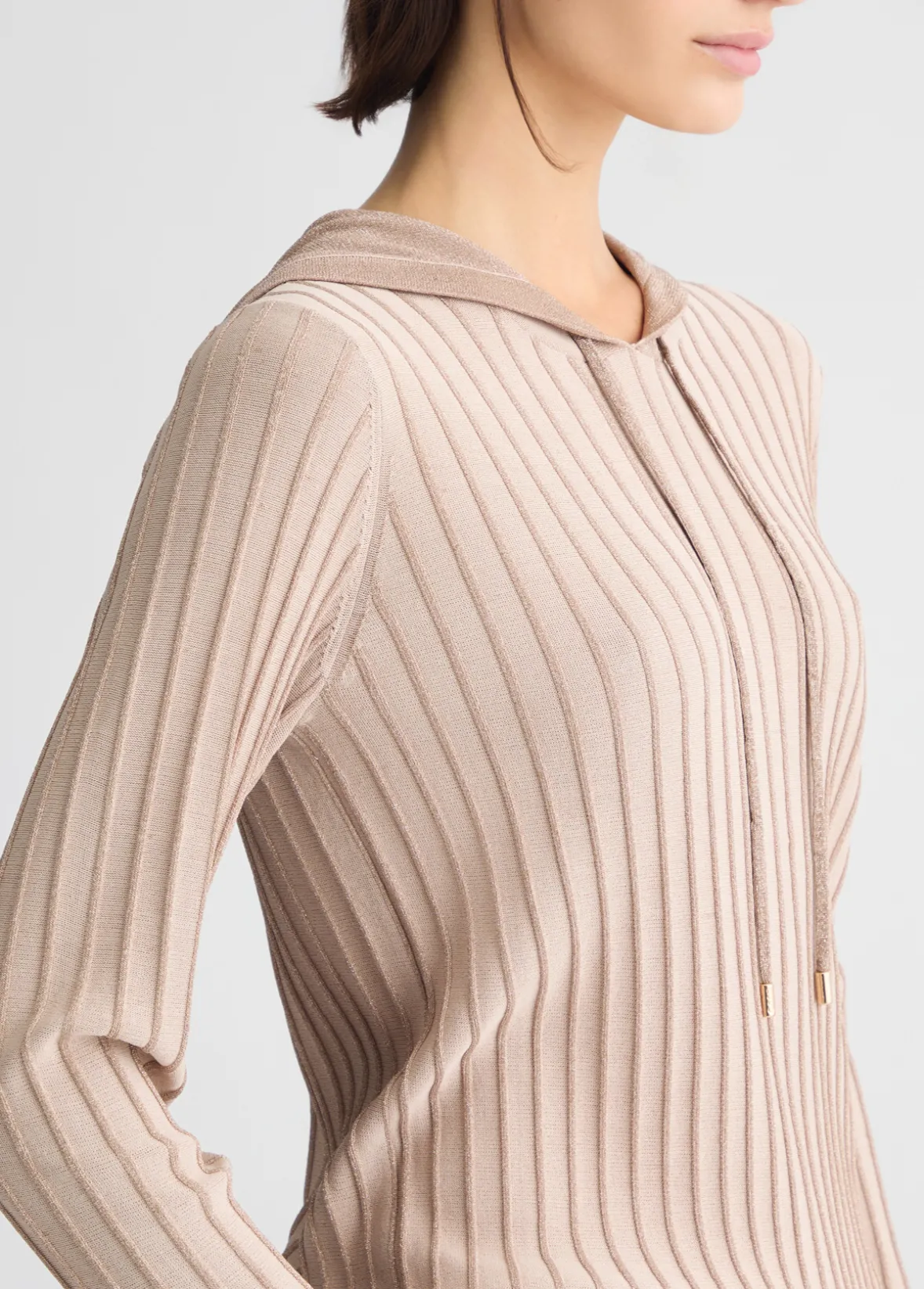 Maglia con cappuccio