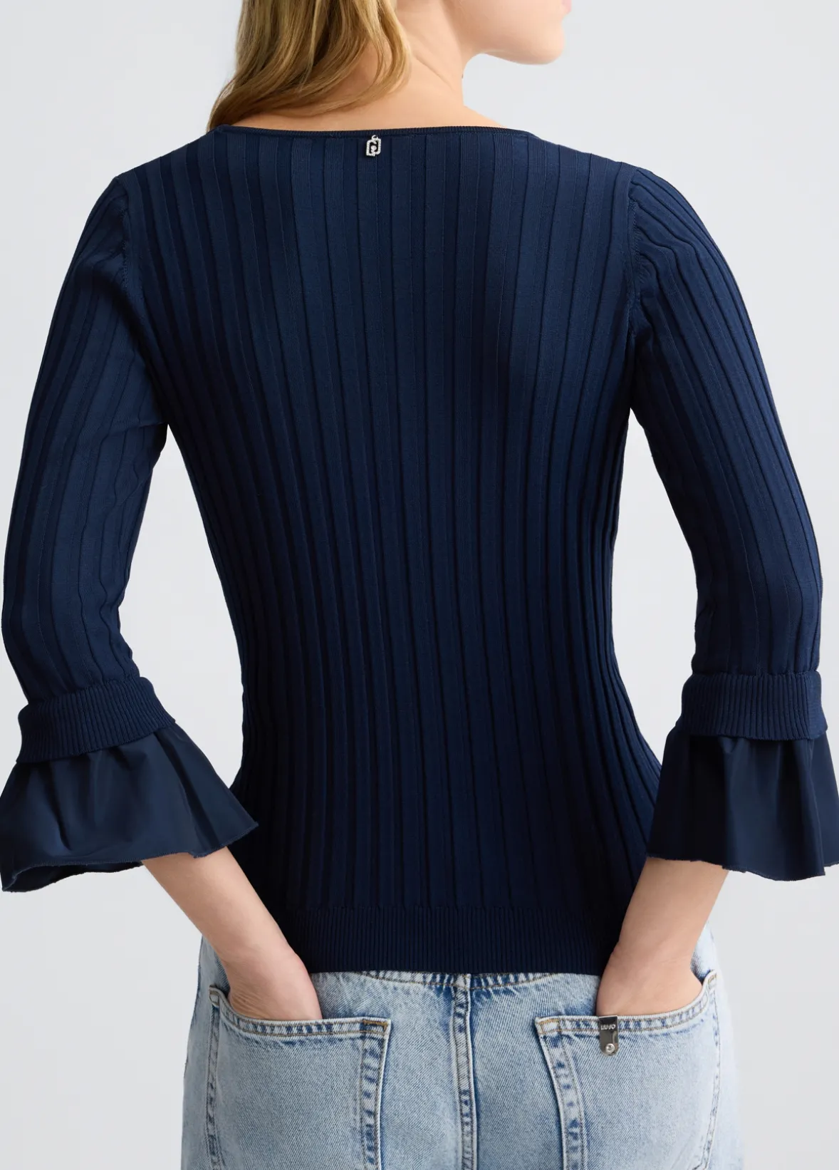 Maglia con maniche volants