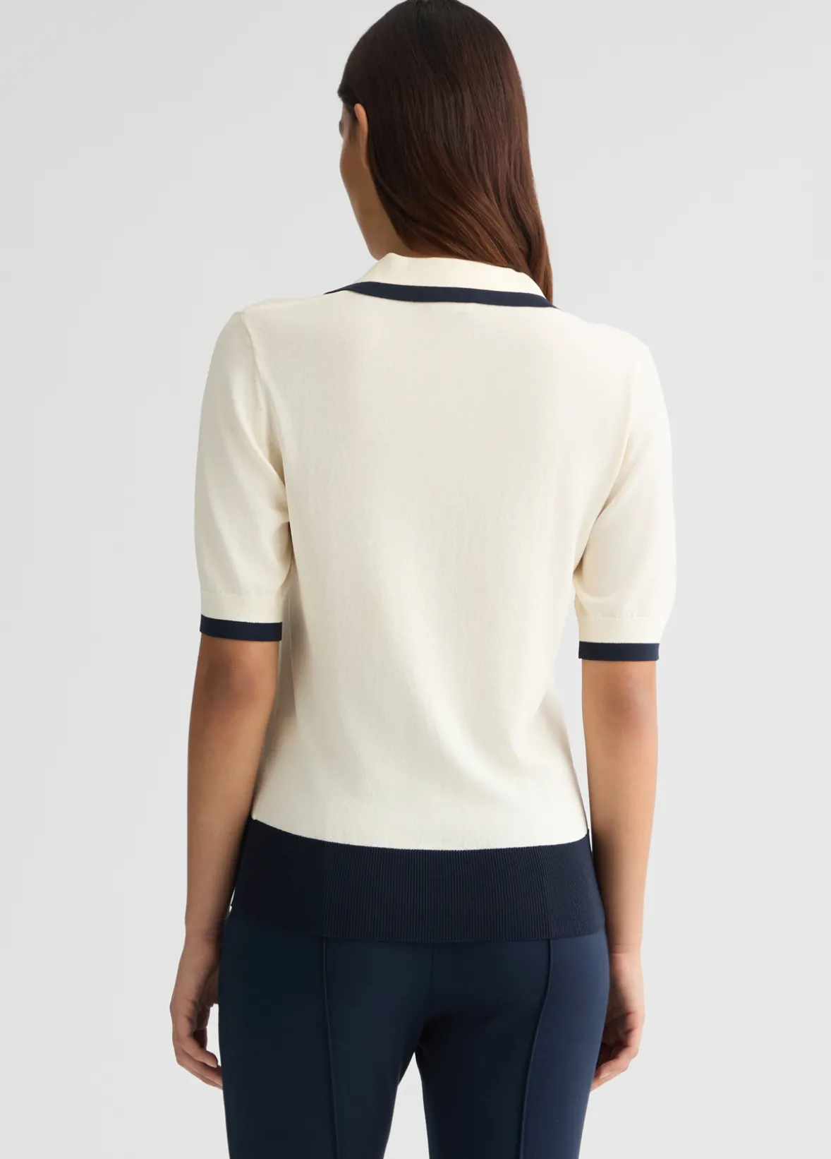 Maglia con profili a contrasto