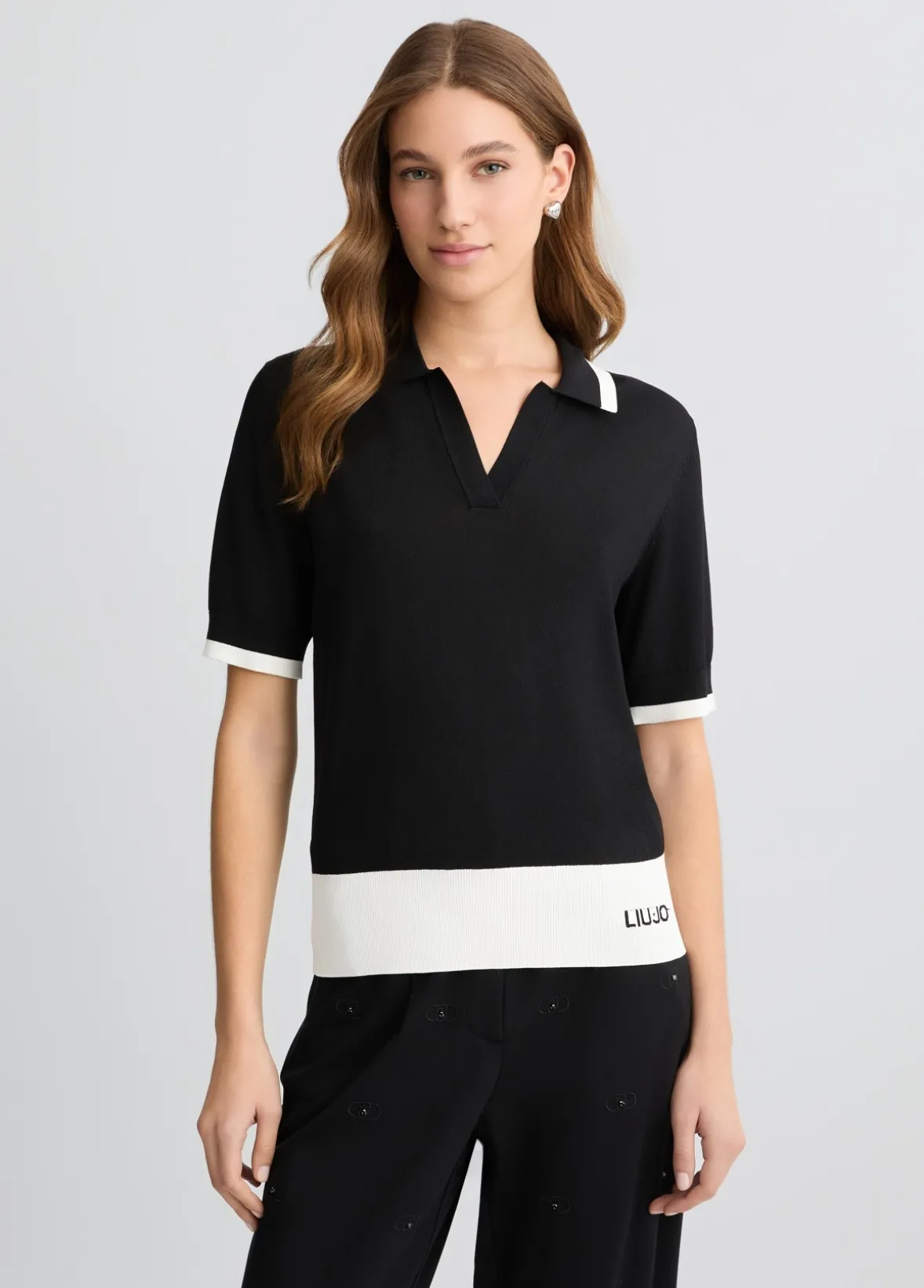 Maglia con profili a contrasto
