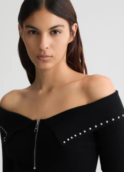 Maglia con zip e borchie