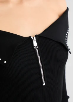 Maglia con zip e borchie