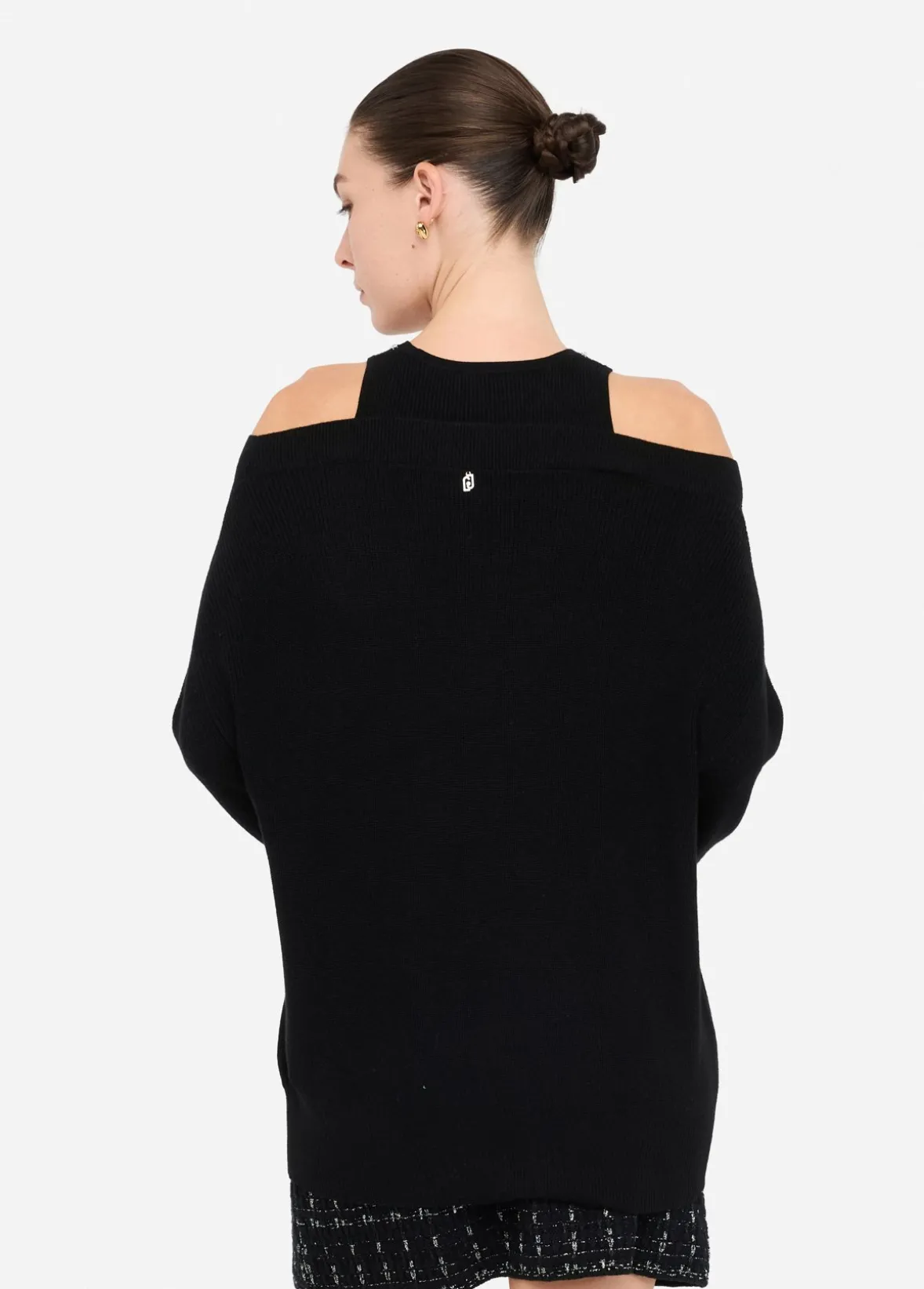 Maglione con ricami gioiello
