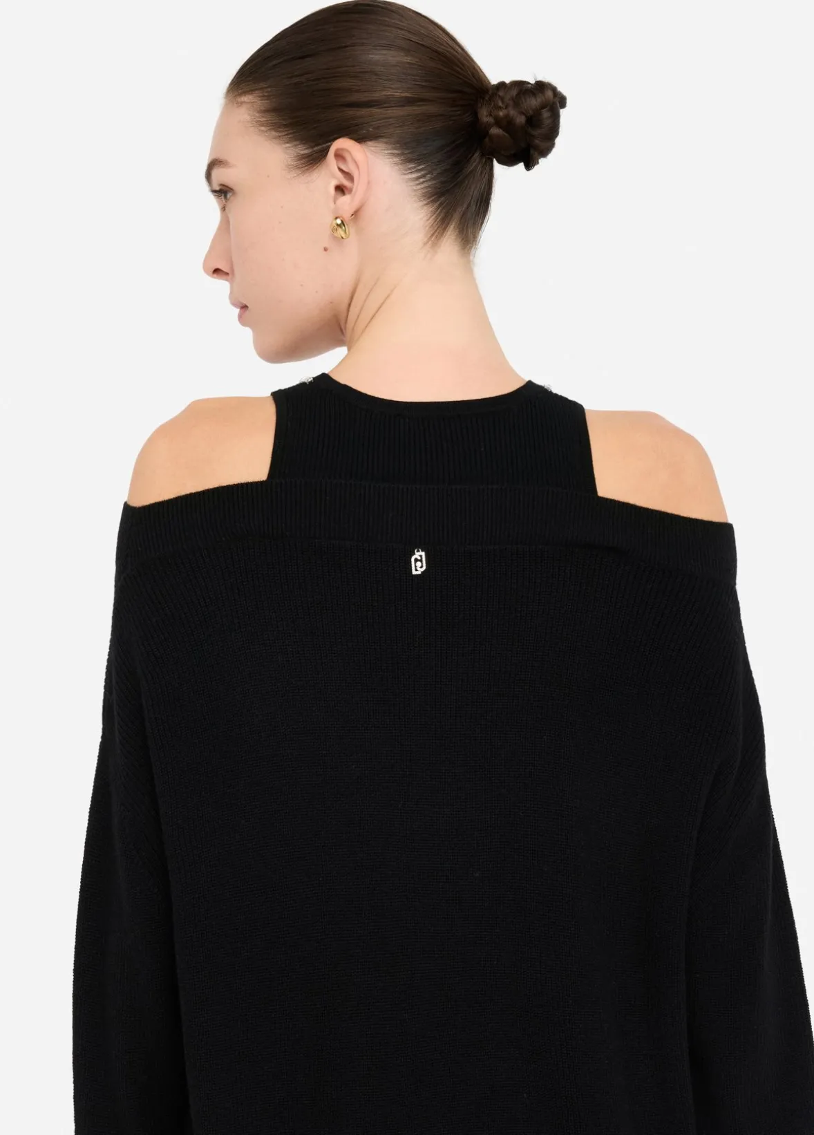 Maglione con ricami gioiello