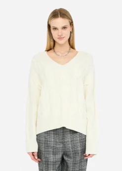 Maglione in lana a trecce
