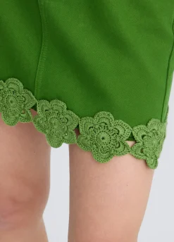 Minigonna con ricami crochet
