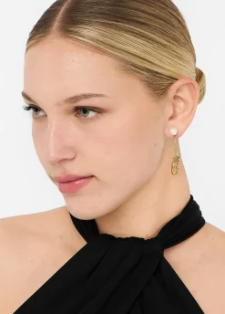 Orecchini con perle sintetiche