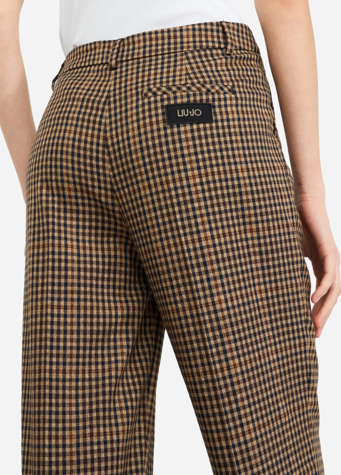 Pantaloni a quadretti con pince