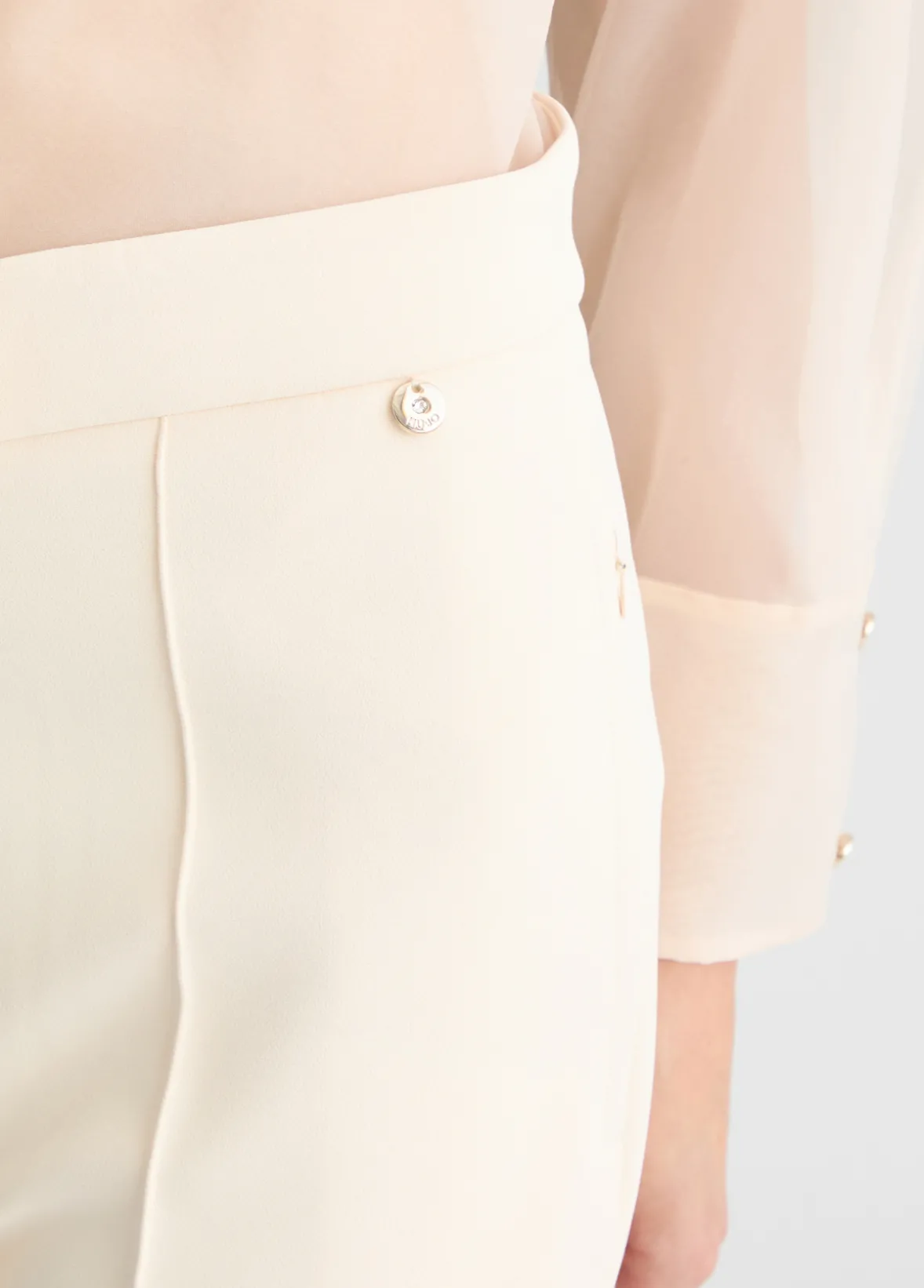 Pantaloni a sigaretta