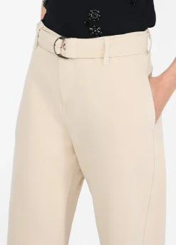 Pantaloni a vita alta
