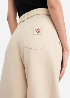 Pantaloni a vita alta