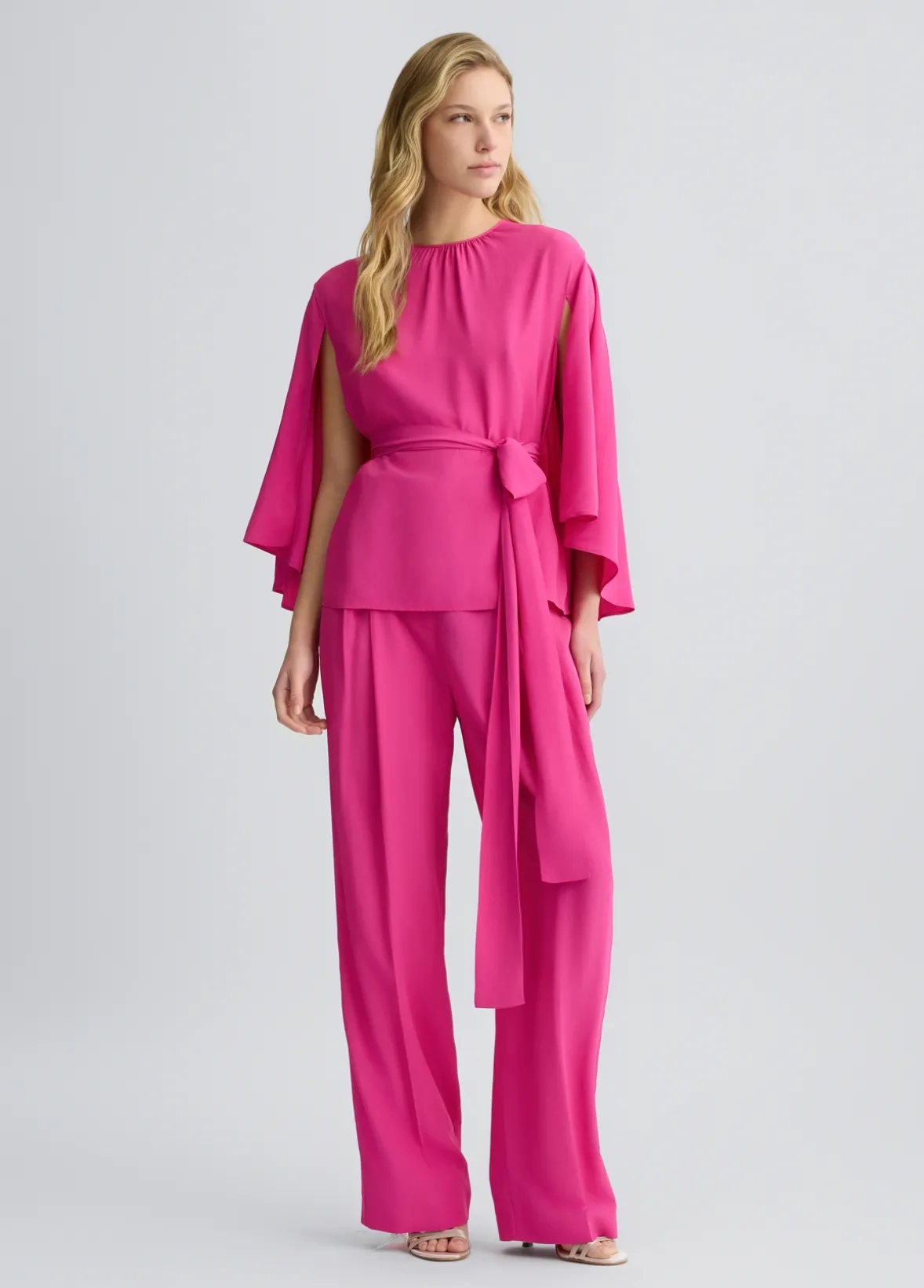 Pantaloni a vita alta con alamari