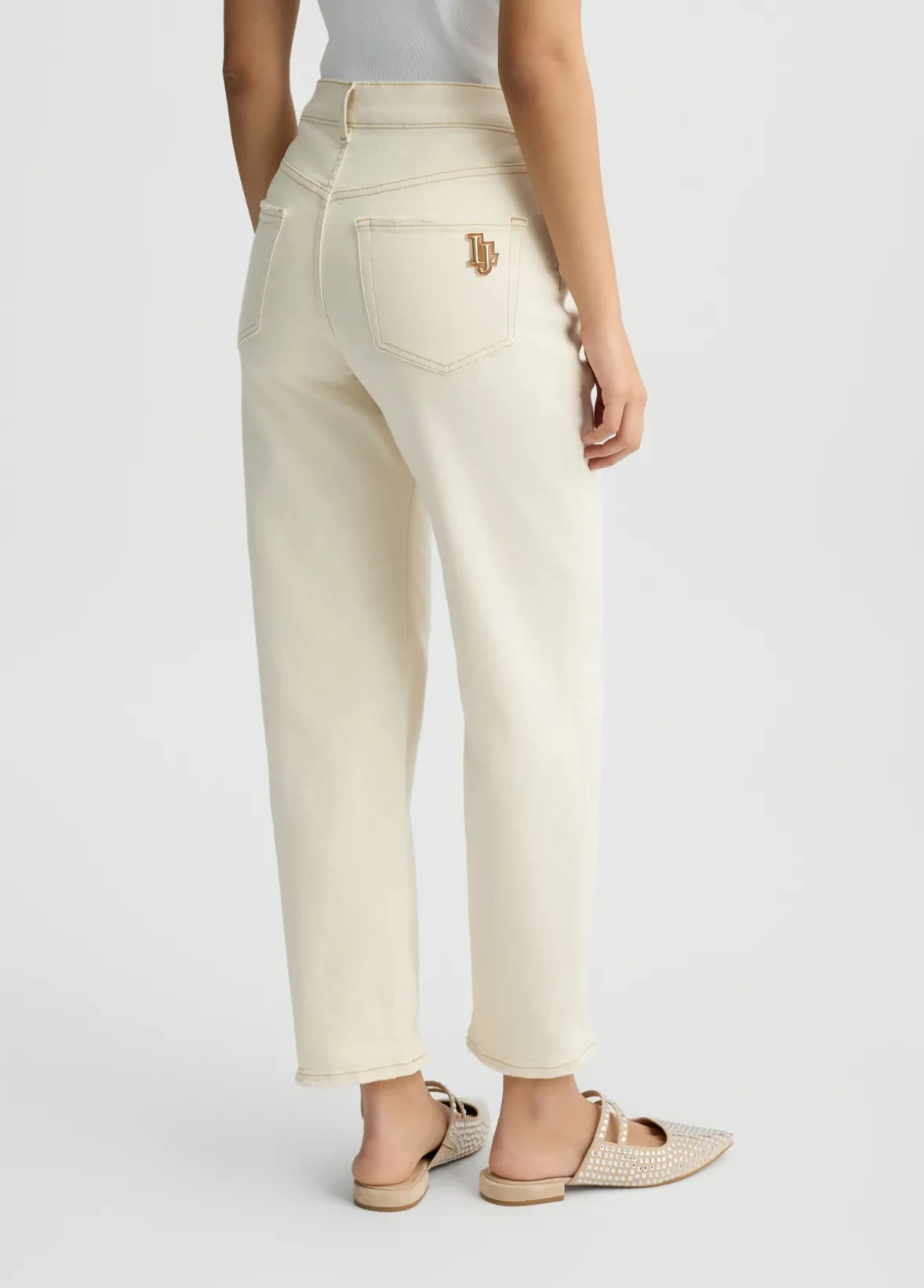 Pantaloni boyfriend a vita bassa