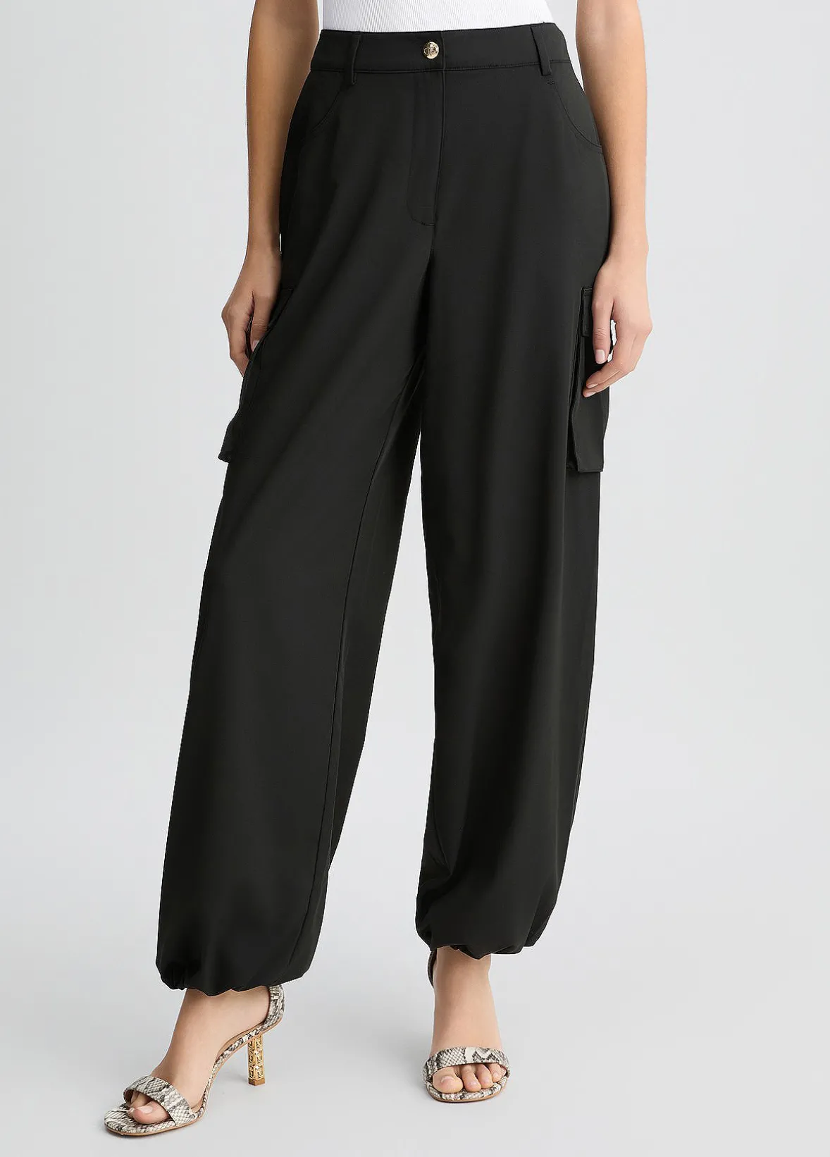 Pantaloni cargo