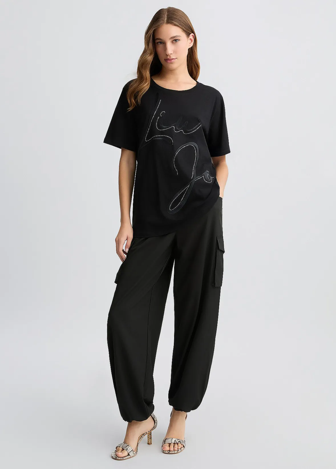 Pantaloni cargo