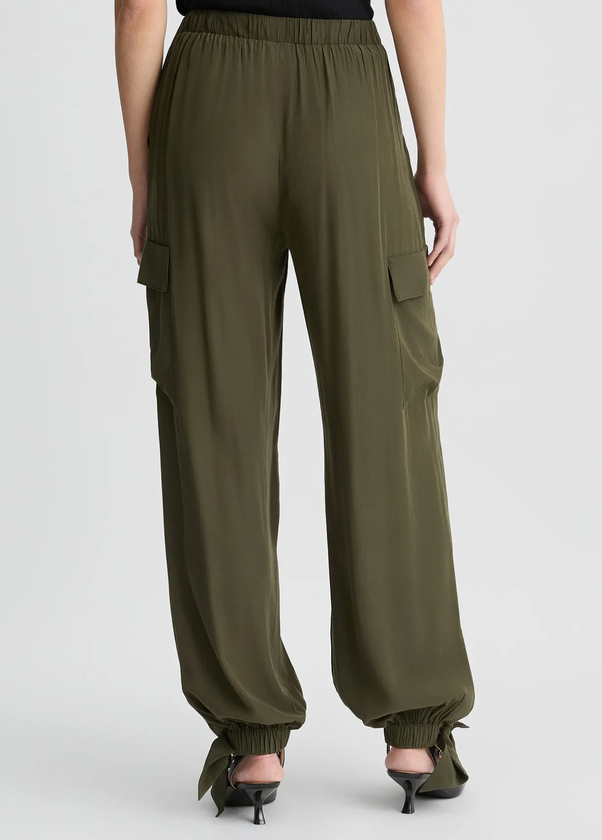 Pantaloni cargo