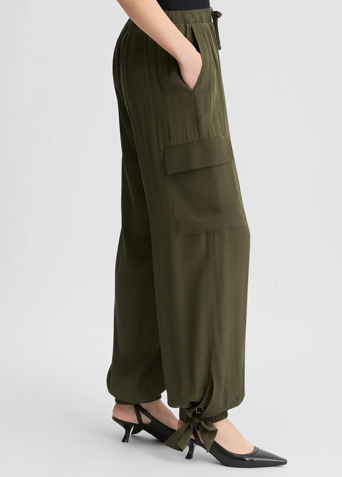Pantaloni cargo