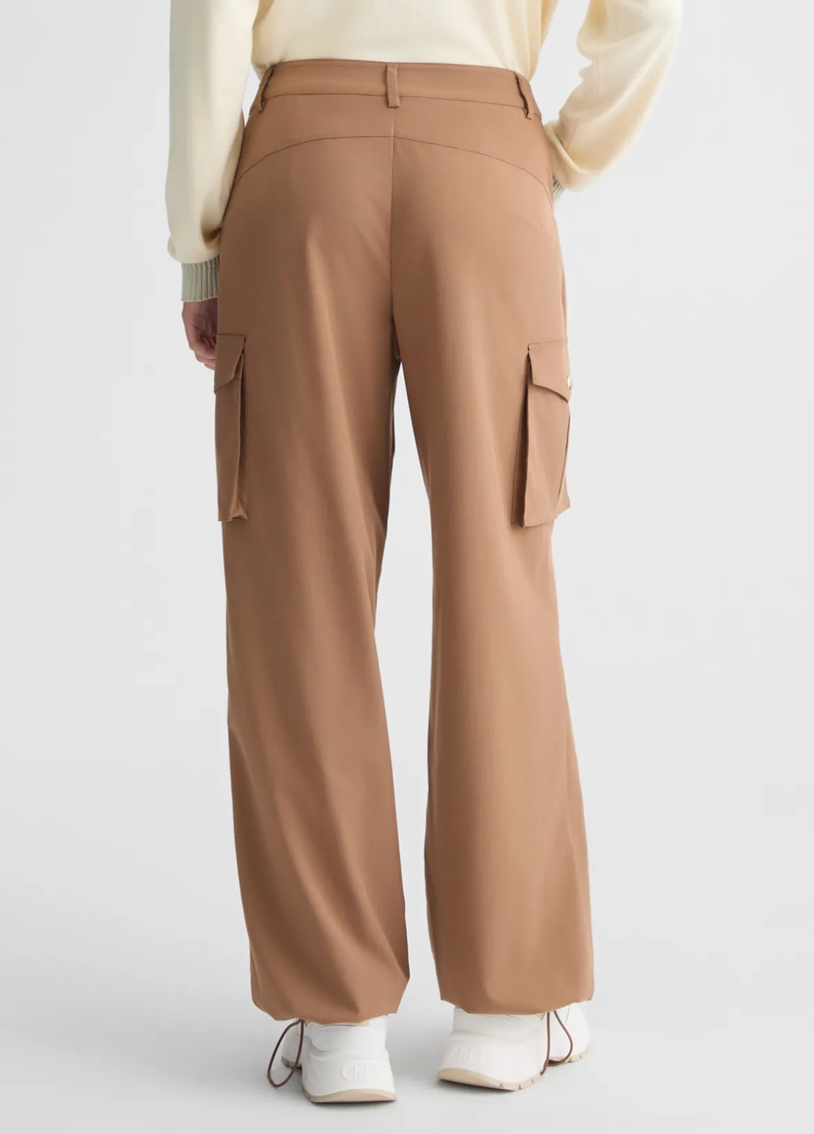 Pantaloni cargo