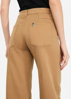 Pantaloni carrot fit a vita alta
