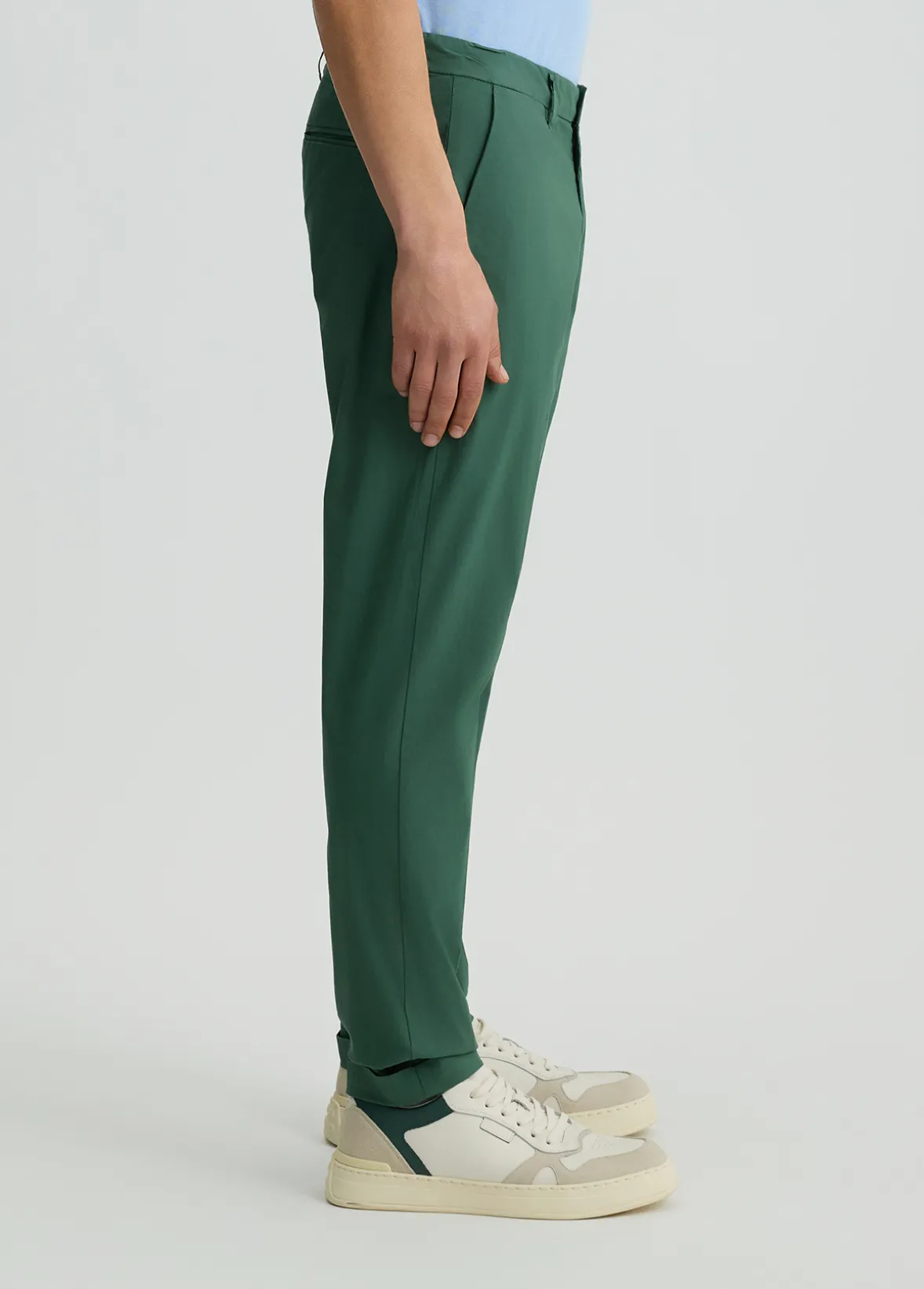 Pantaloni chino