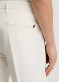 Pantaloni chino
