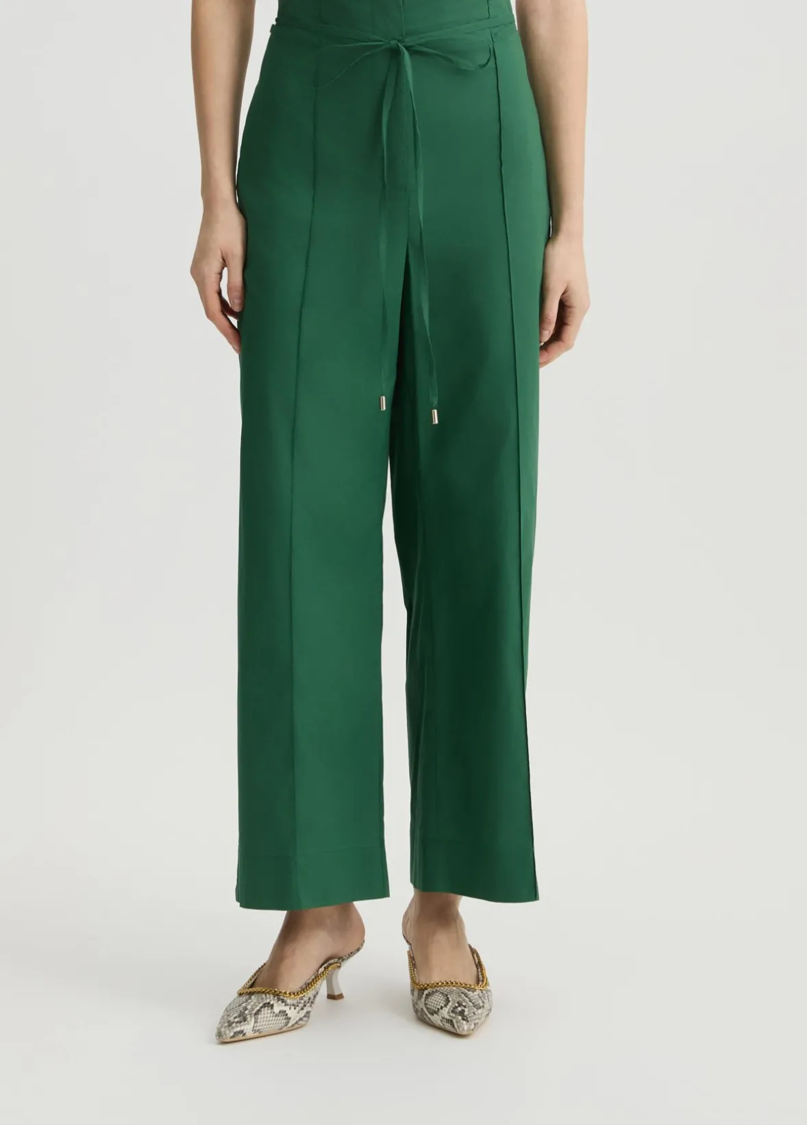 Pantaloni con cintura