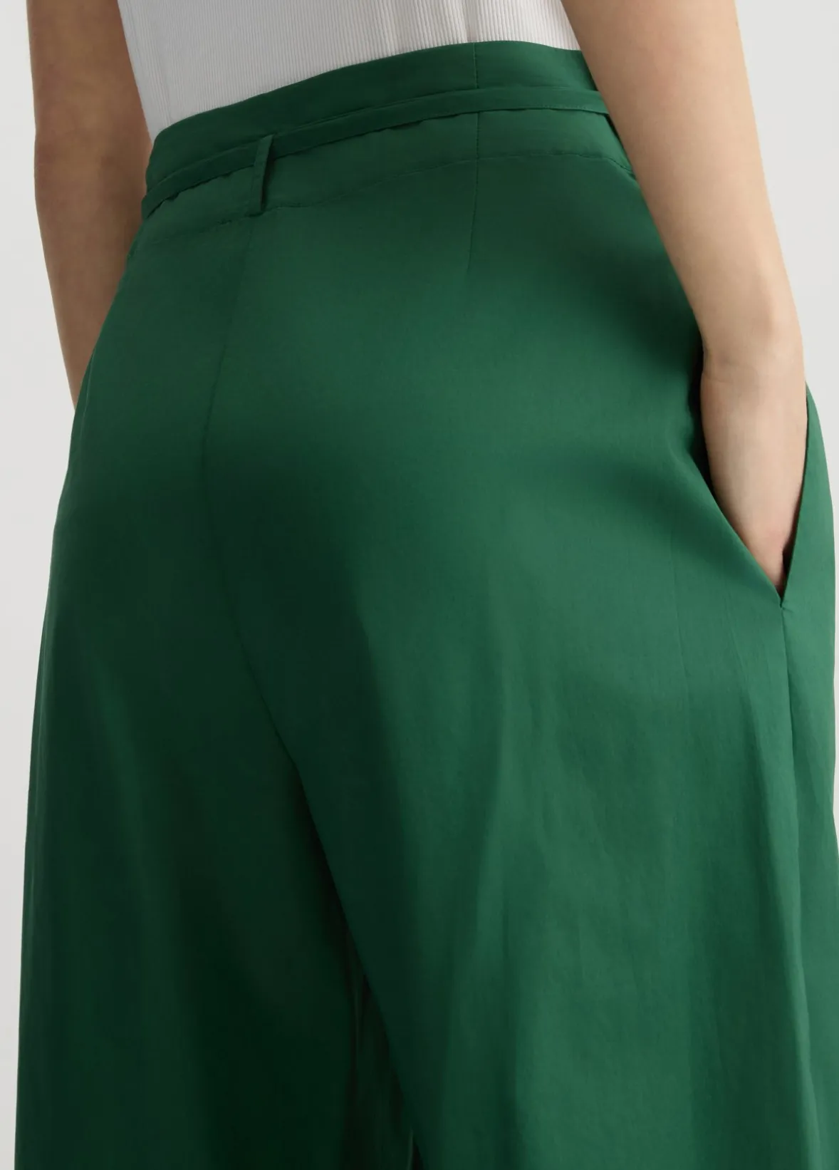 Pantaloni con cintura