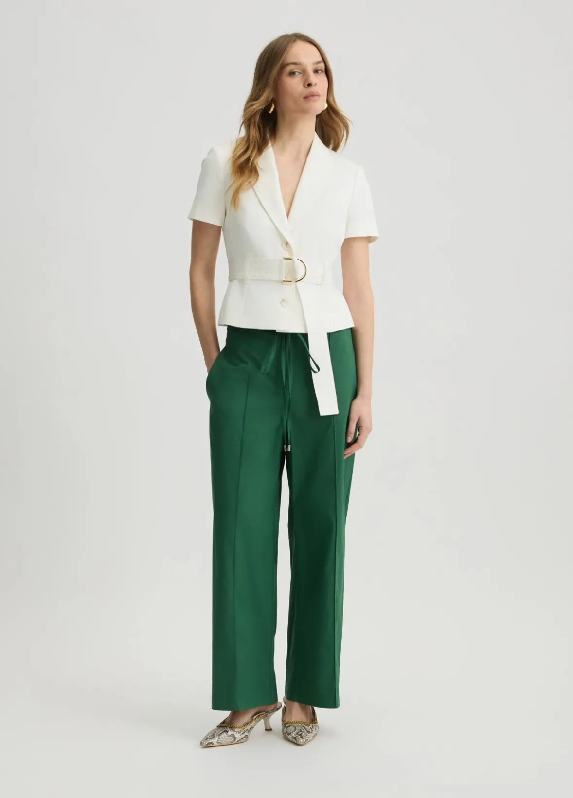 Pantaloni con cintura