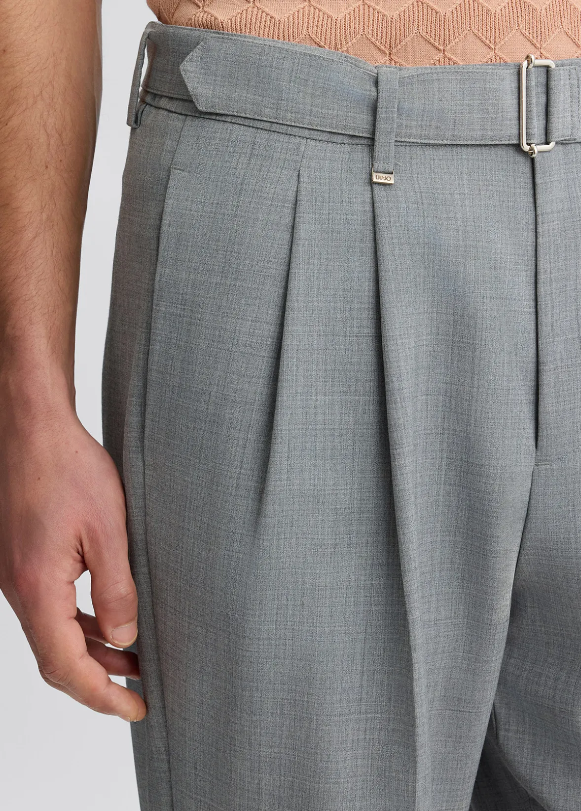 Pantaloni con cintura