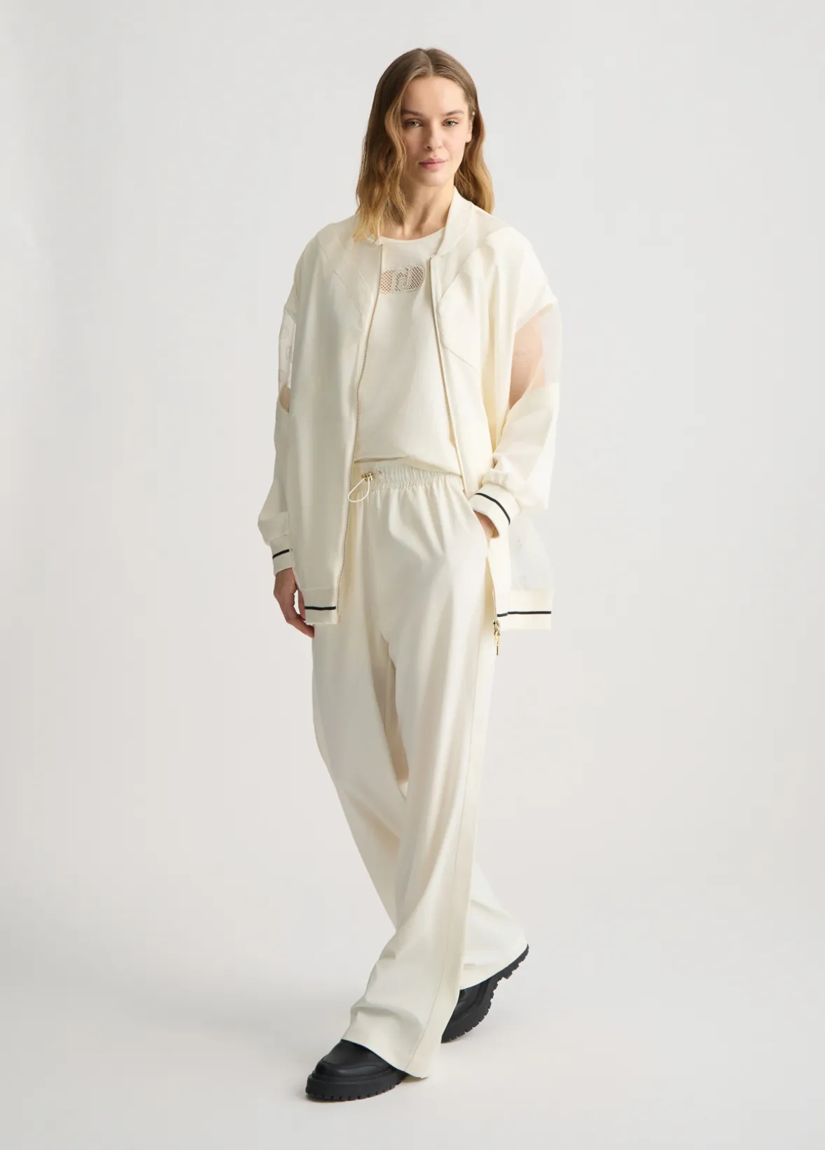 Pantaloni con coulisse
