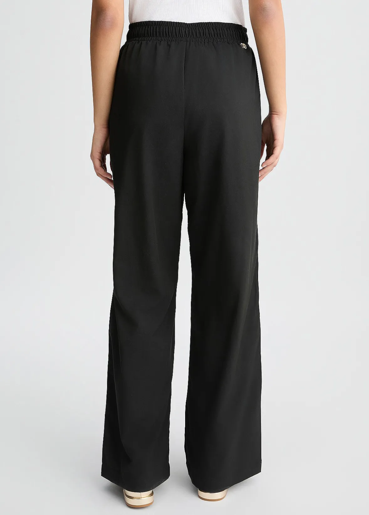 Pantaloni con coulisse