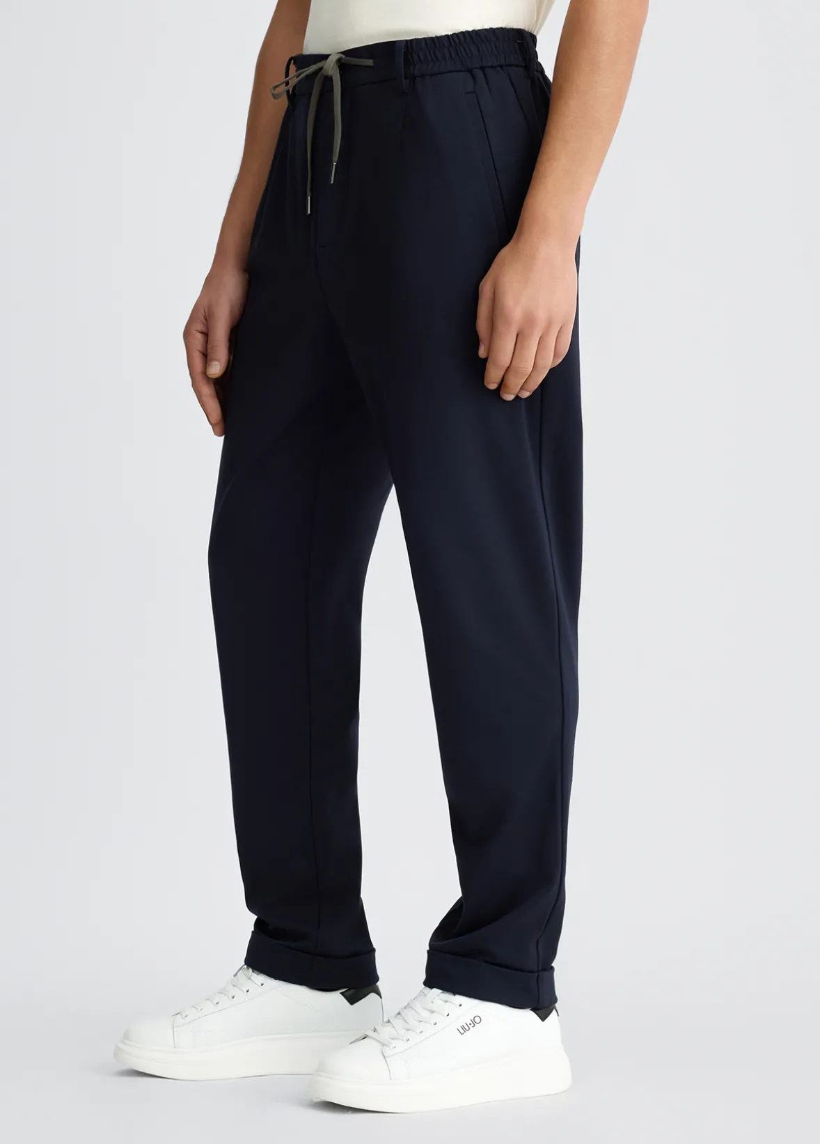 Pantaloni con pinces