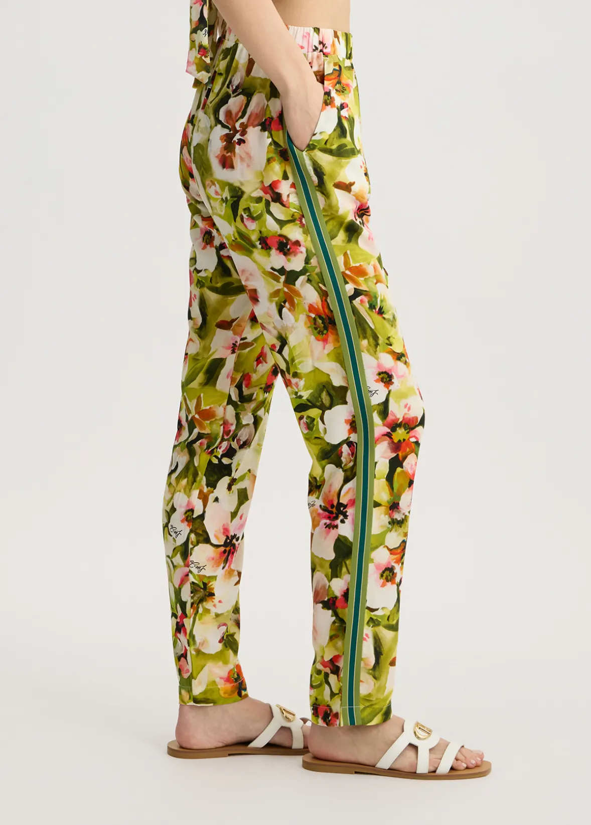Pantaloni con stampa floreale