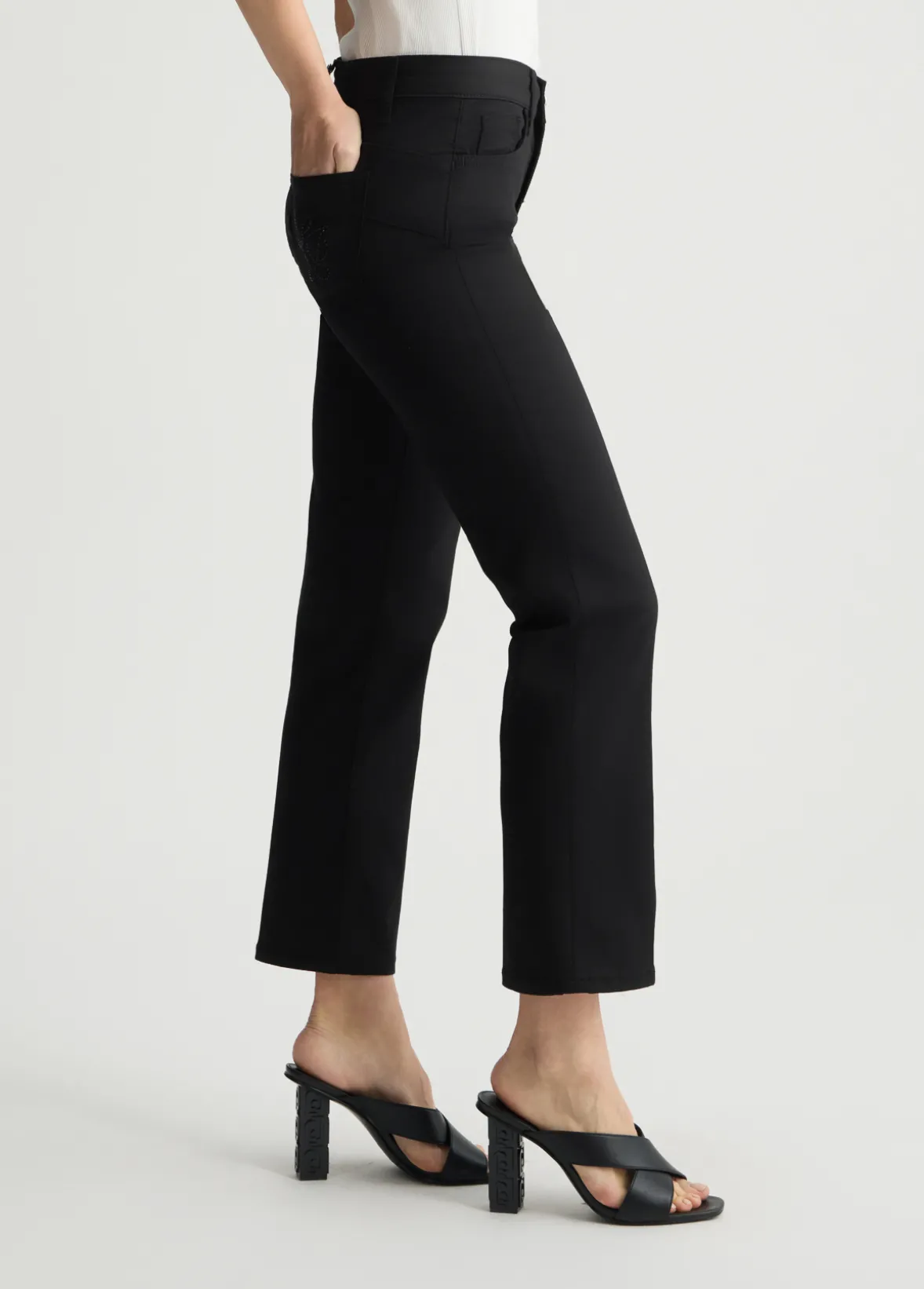 Pantaloni cropped a vita alta