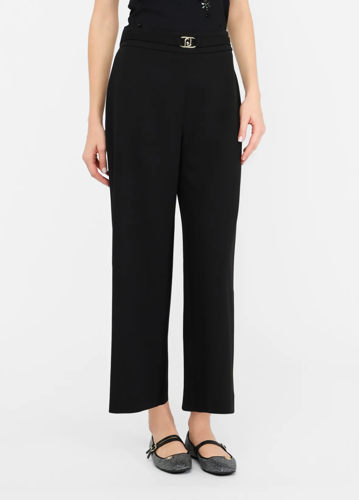 Pantaloni cropped con cintura