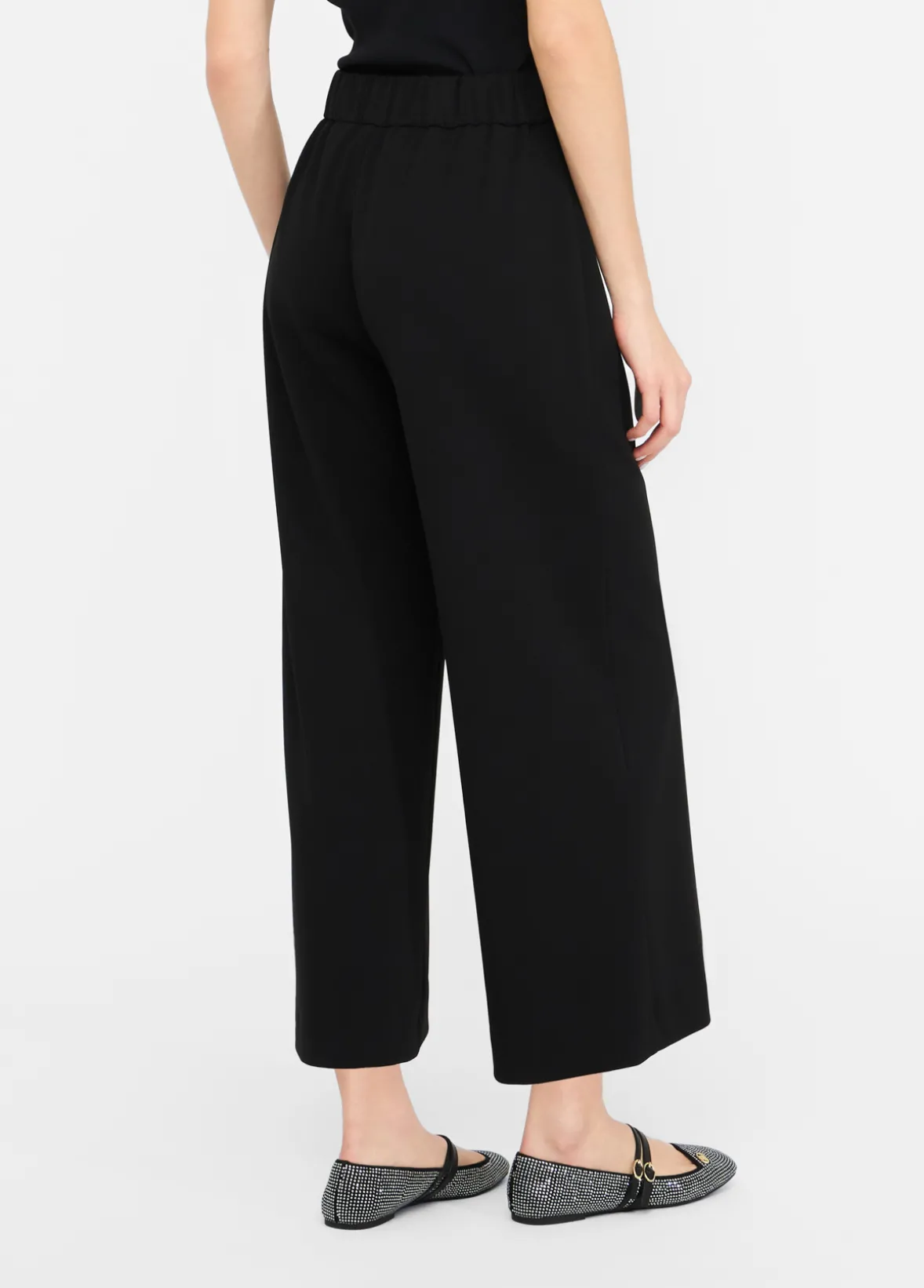 Pantaloni cropped con cintura